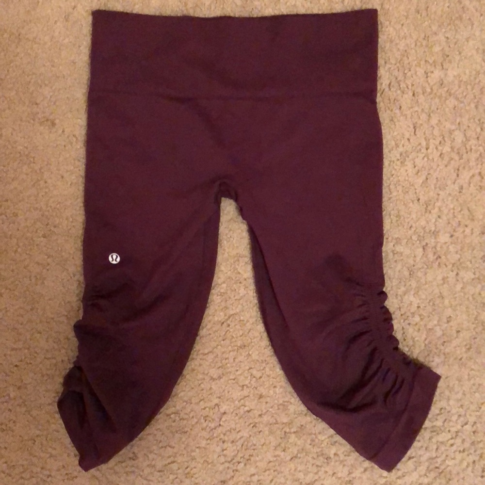 PURPLE LULULEMON ATHLETICA YOGA PANTS